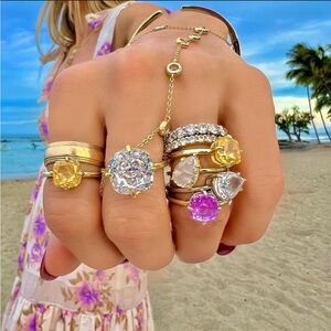 NWOT 💎 Melinda Maria Grand Empress Simulated Diamond Ring 💍 Sz9